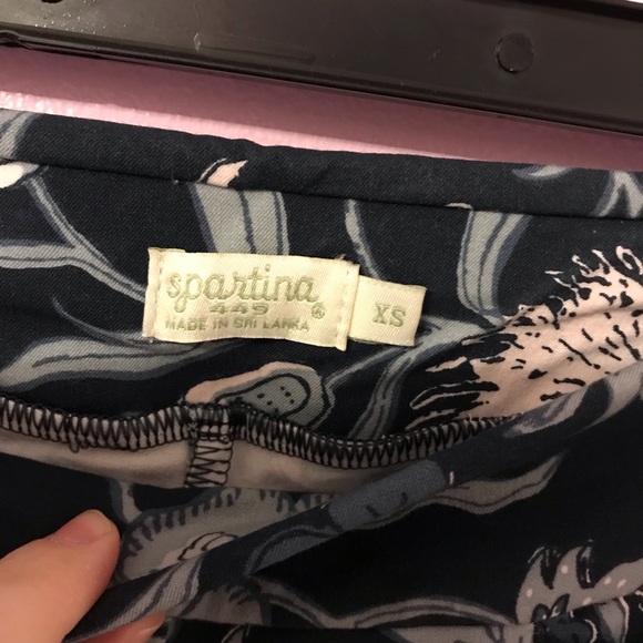 Spartina Women’s XS Maren kick flare Pull On Pants Hamilton Floral Paisley navy - Picture 3 of 6